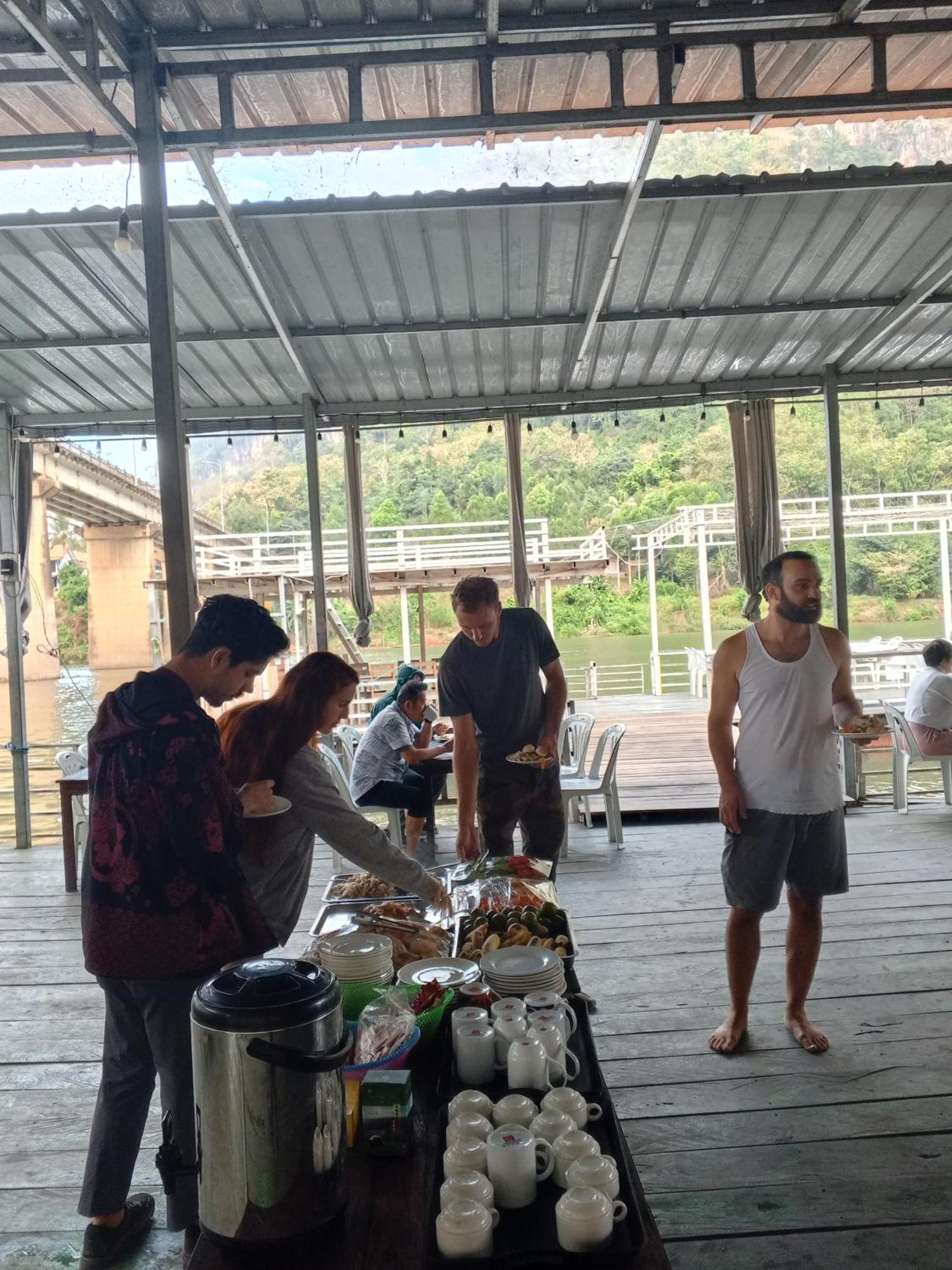 Cam U View Bungalow Hotel Nong Khiaw Bagian luar foto