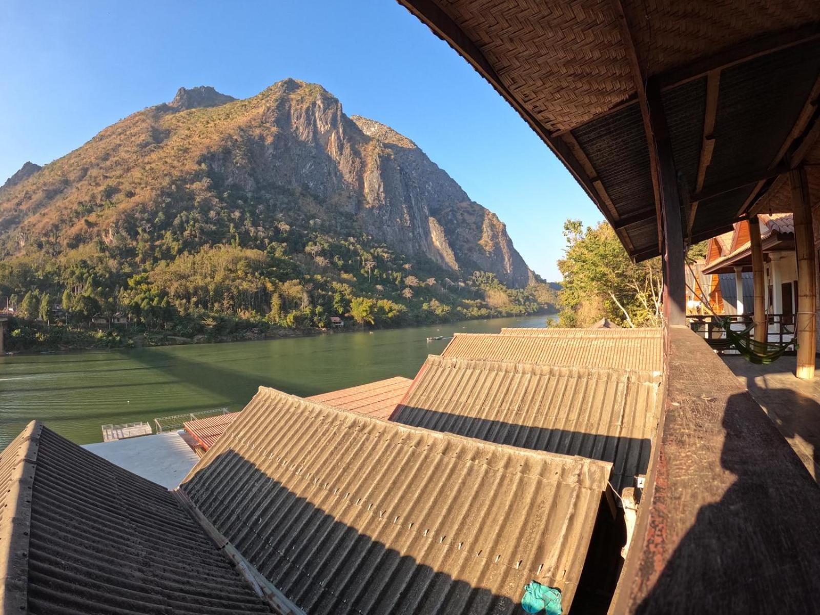 Cam U View Bungalow Hotel Nong Khiaw Bagian luar foto